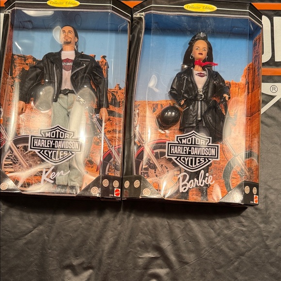 Harley-Davidson Collector Edition Barbie and Ken Dolls - Black and Silver. - Picture 4 of 8